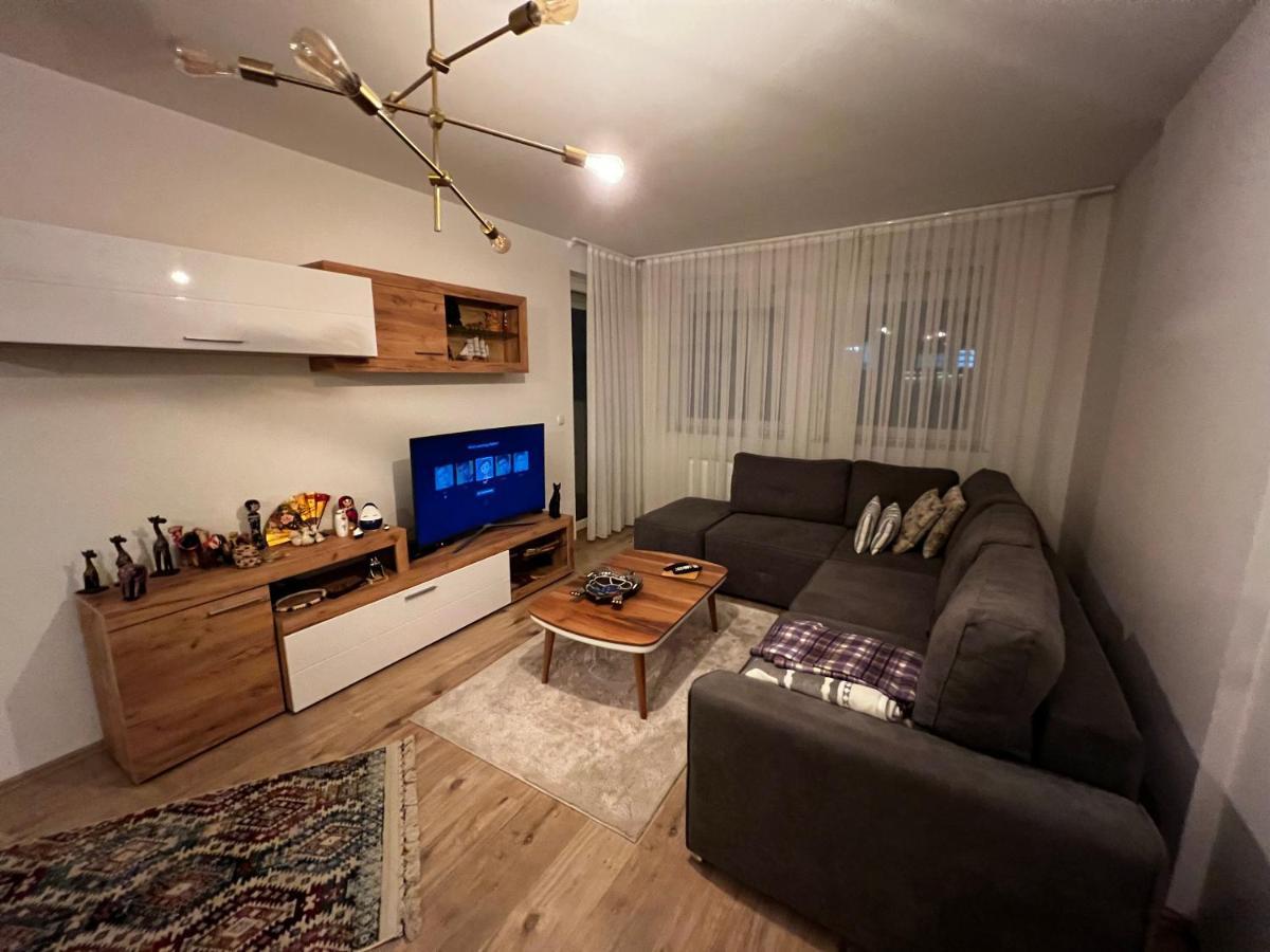 Elegant Apartment In City Centre Priştine Dış mekan fotoğraf