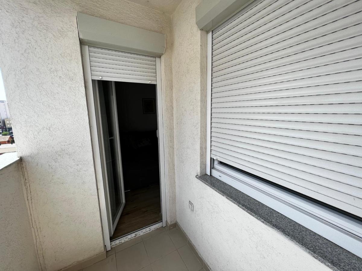 Elegant Apartment In City Centre Priştine Dış mekan fotoğraf
