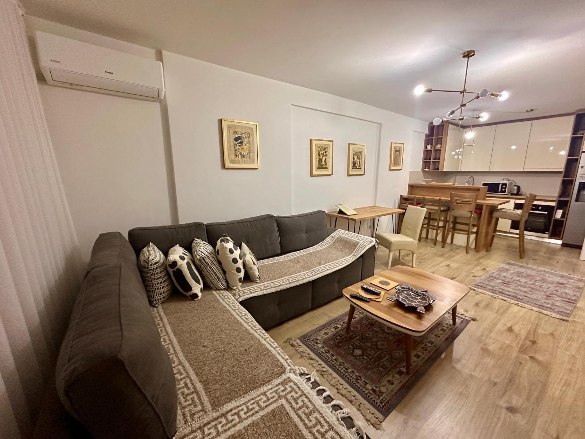 Elegant Apartment In City Centre Priştine Dış mekan fotoğraf