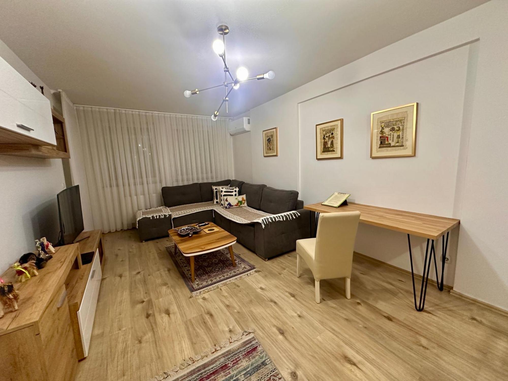 Elegant Apartment In City Centre Priştine Dış mekan fotoğraf